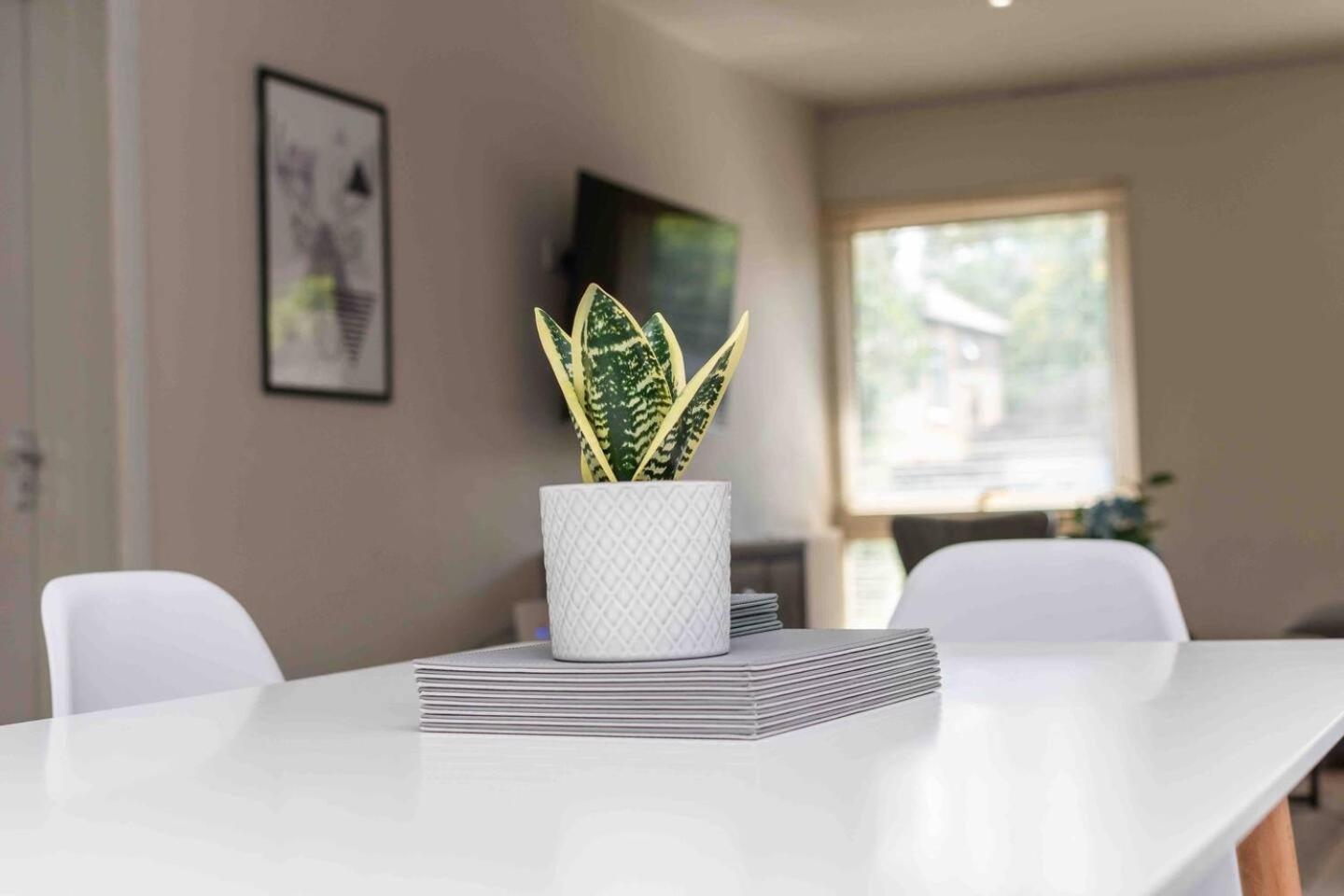 3 Bedroom Bungalow Close To Peak District With Garden Sheffield Dış mekan fotoğraf