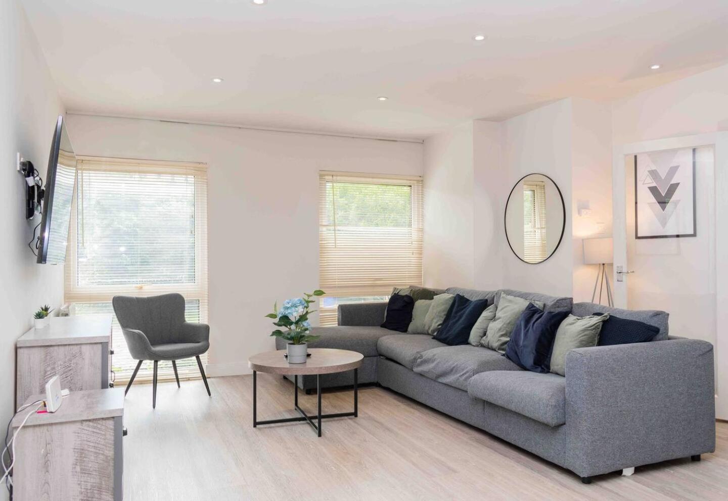 3 Bedroom Bungalow Close To Peak District With Garden Sheffield Dış mekan fotoğraf